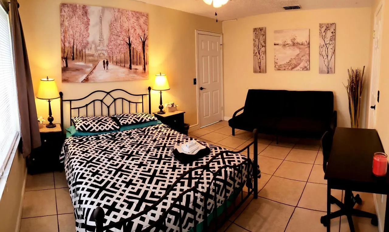 C3 Large Private Master Room & Bath With 55